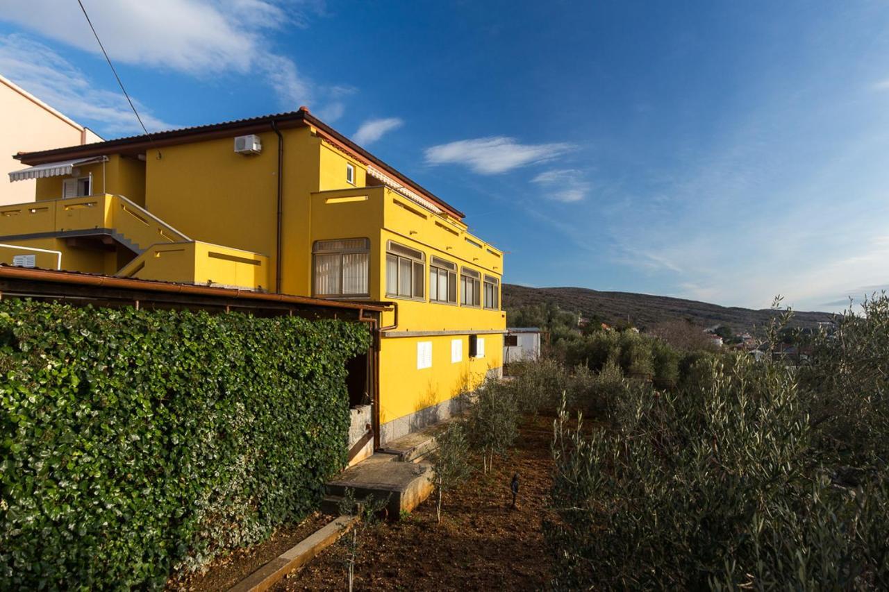 The Manzoni Family 3 Hotel Punat Exterior foto